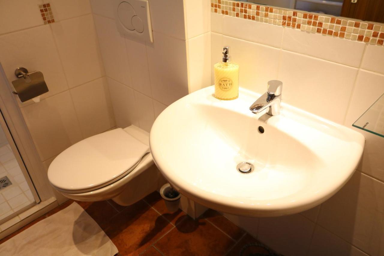 Haus Poeckl Appartement Strobl Buitenkant foto