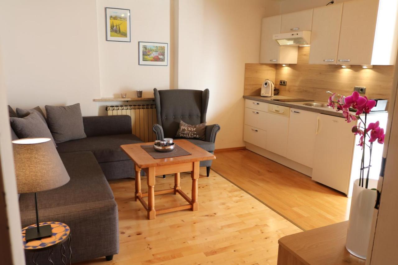 Haus Poeckl Appartement Strobl Buitenkant foto